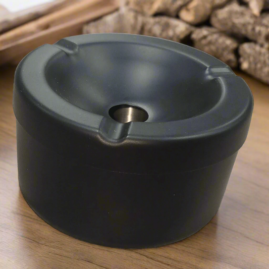 Black Ashtray with Stainless Steel Insert – Durable and Modern Design