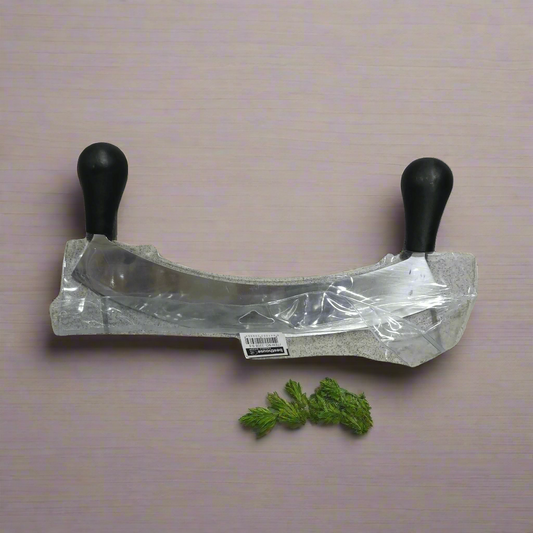 Stainless Steel Curved Herb Cutter – Ergonomic Handle for Easy Cutting